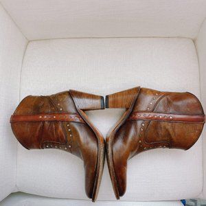 FRYE short cowboy boots size 8, used